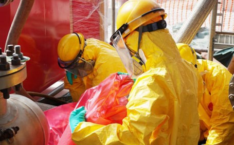 防化服能否重復(fù)使用？注意事項(xiàng)及安全性評估