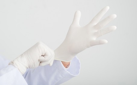 乳膠防護手套：選擇與正確使用