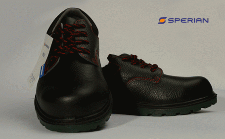 使用勞保絕緣鞋應(yīng)該要注意的事項(xiàng)