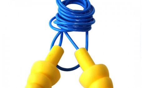 施工場(chǎng)所里，常見(jiàn)不佩戴勞保用品的現(xiàn)象以及危害