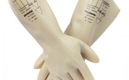 使用絕緣手套應(yīng)該要注意的事項(xiàng)