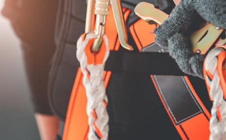 安全繩和安全帶：高空作業(yè)中的生命線和守護神