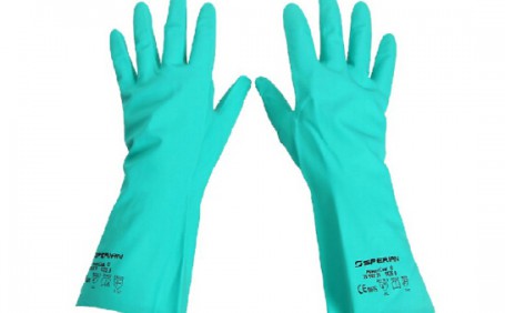 穿戴丁晴手套手套時(shí)，需要注意哪些方面？