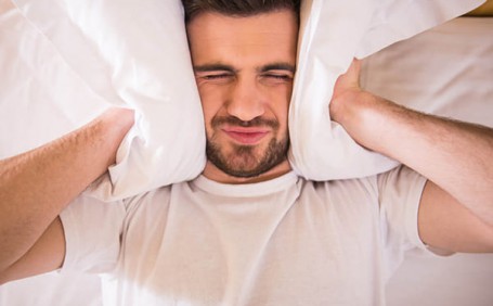 提高睡眠質(zhì)量，選擇合適的睡眠隔音耳罩