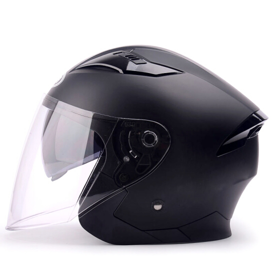 一盔一帶中，安全帽能代替頭盔嗎？