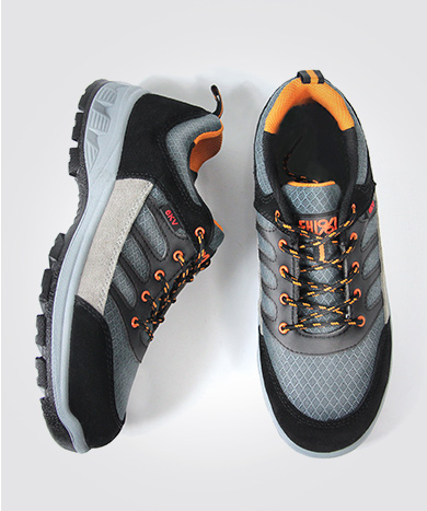 注塑和冷粘的安全鞋有什么區(qū)別？