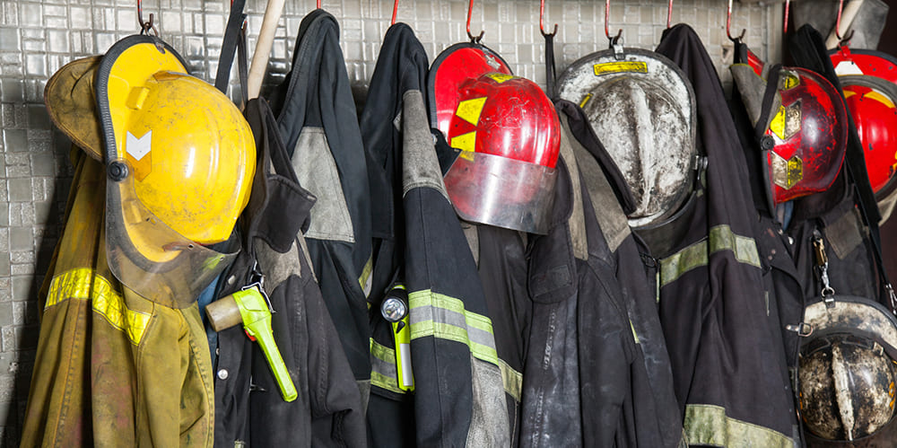 消防服清洗：保障消防員安全的必要措施