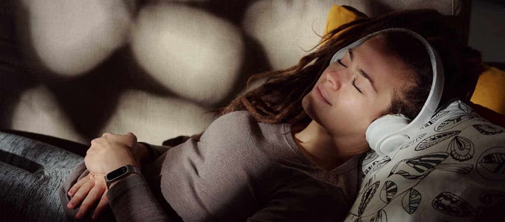 提高睡眠質(zhì)量，選擇合適的睡眠隔音耳罩