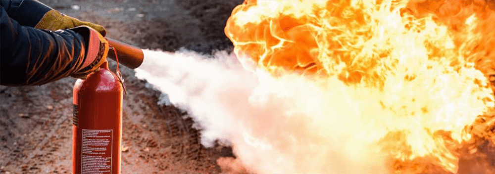 讓火焰無處遁形：干粉滅火器的神奇力量