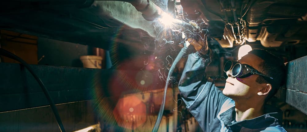 如何選擇適合的焊接眼鏡?